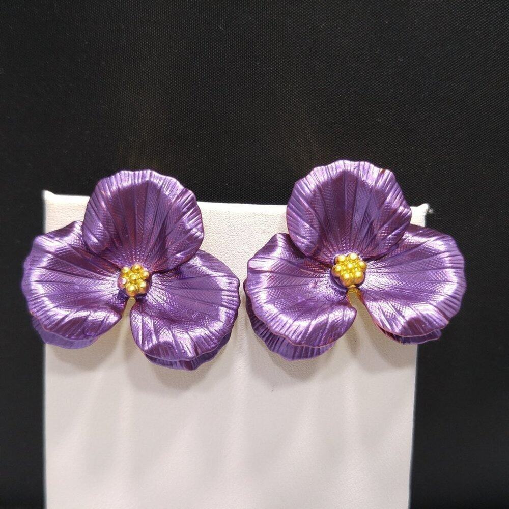 Vintage Purple Enamel Pansy Flower Earrings Gold Tone Clip On 1960s